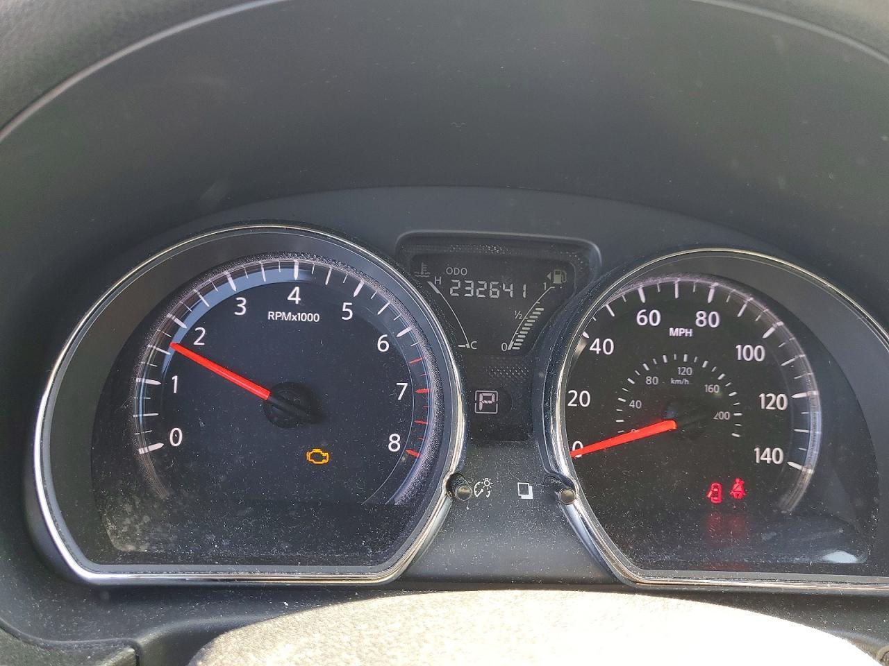 2016 NISSAN VERSA