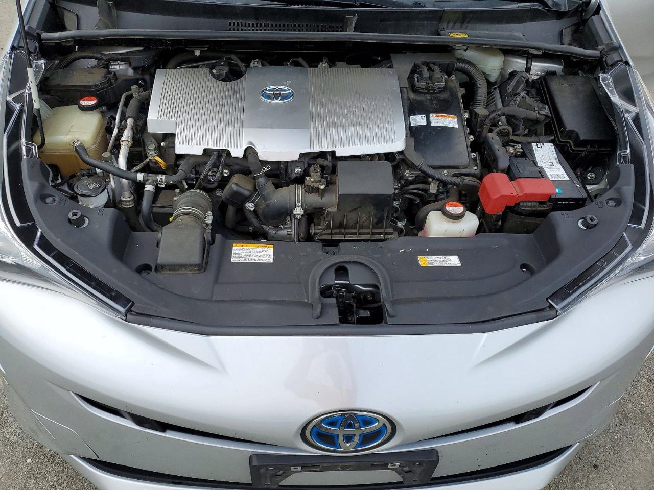 2016 TOYOTA PRIUS