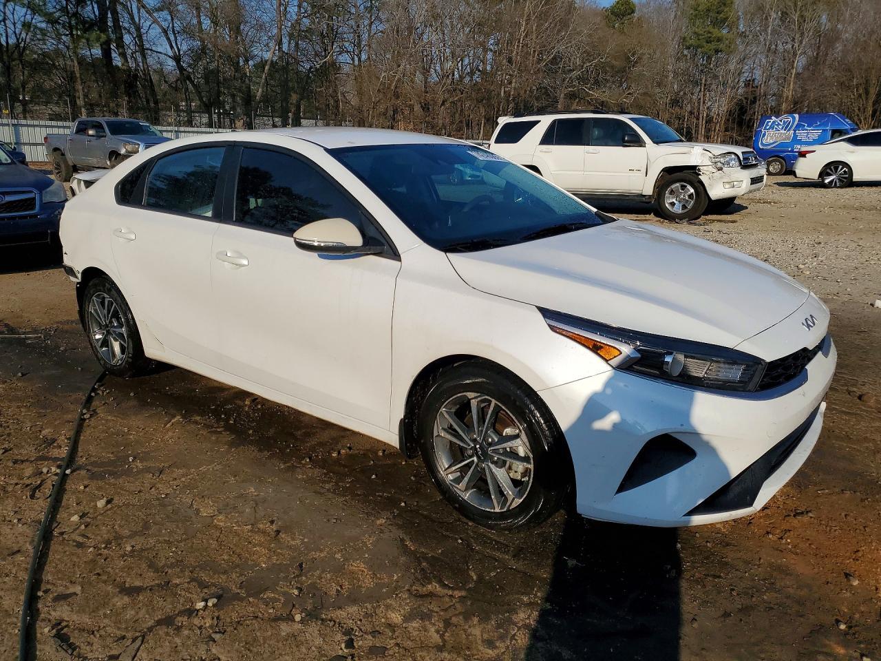 2024 KIA FORTE