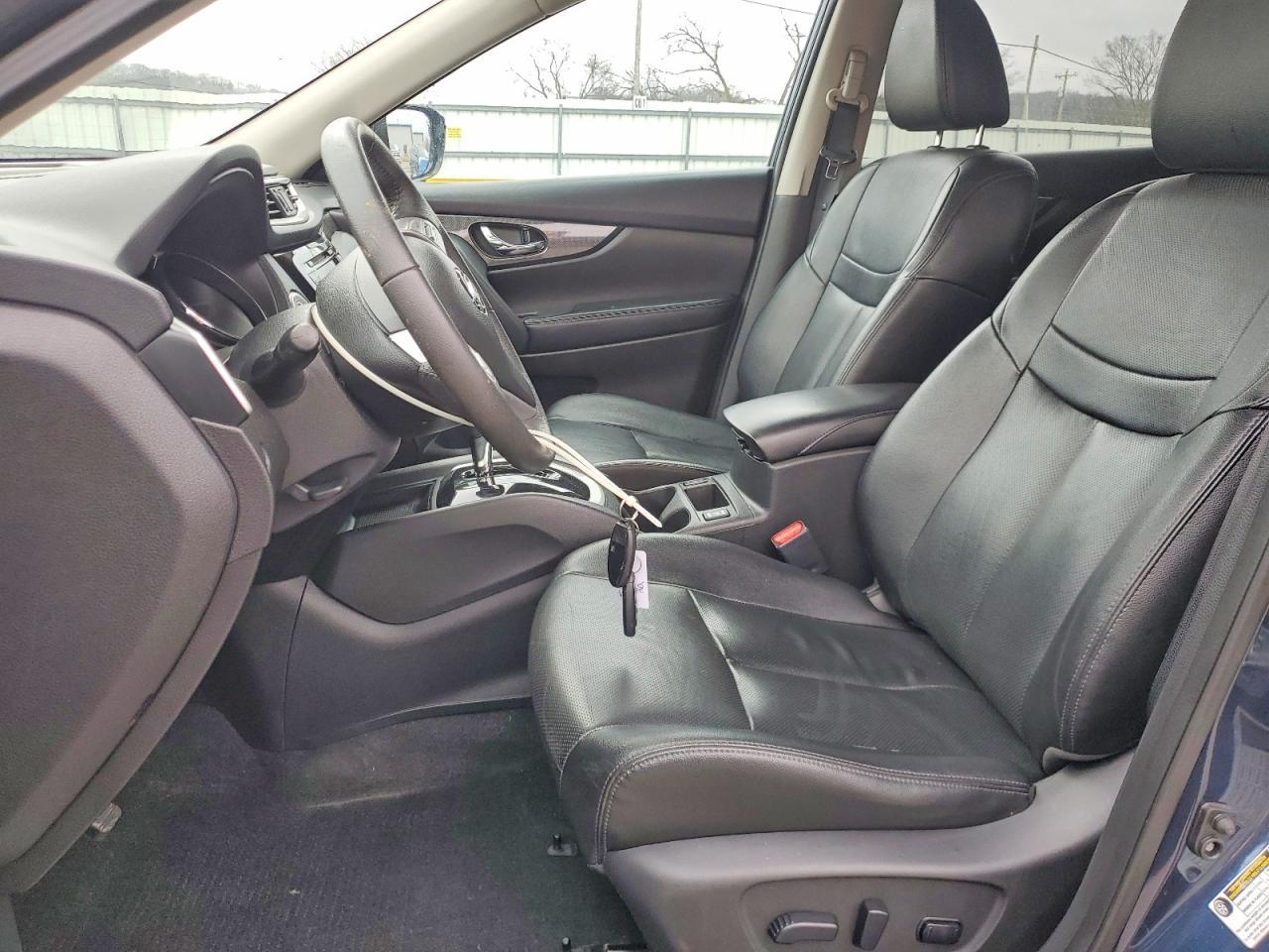 2016 NISSAN ROGUE