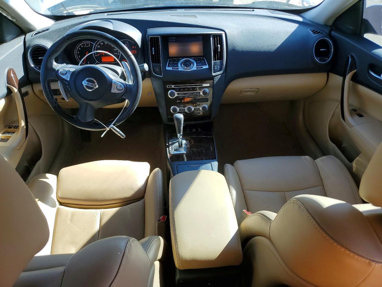 2009 NISSAN Maxima