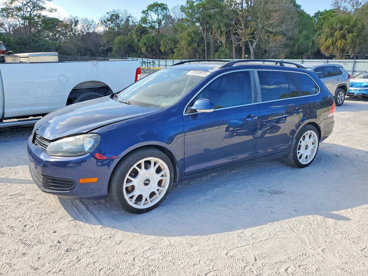 2013 VOLKSWAGEN JETTA