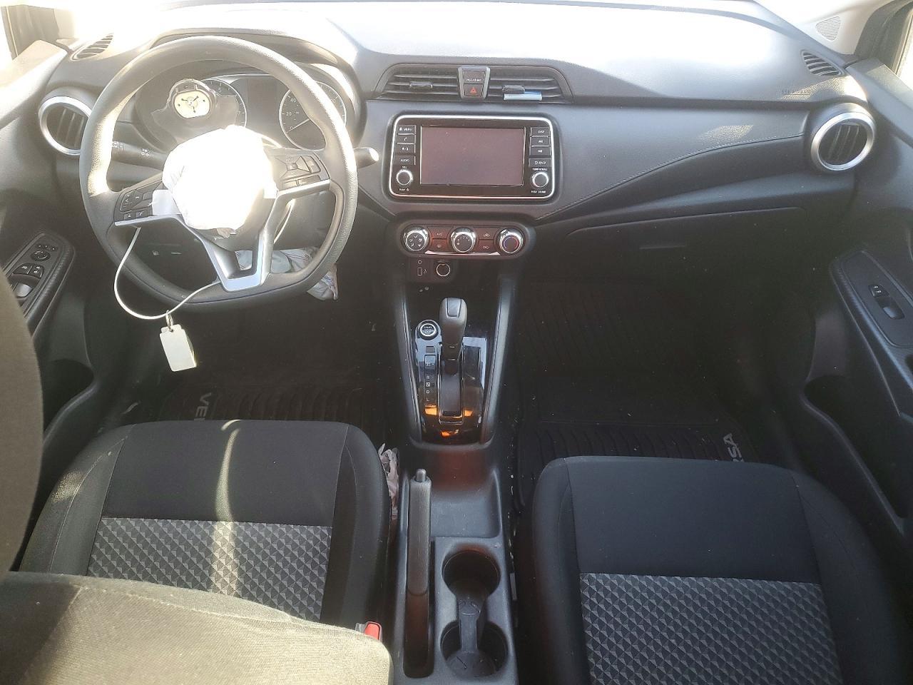 2021 NISSAN VERSA