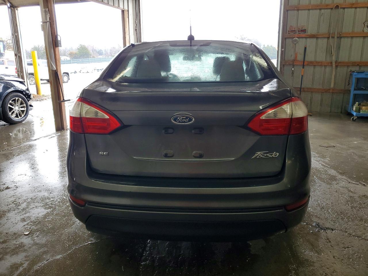 2016 FORD Fiesta