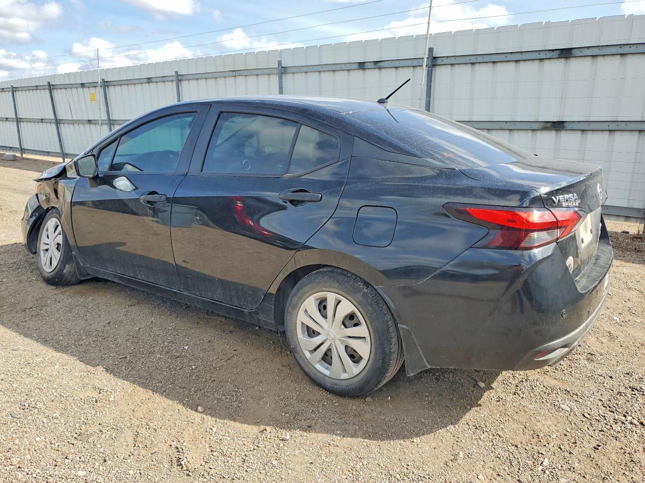 2021 NISSAN VERSA