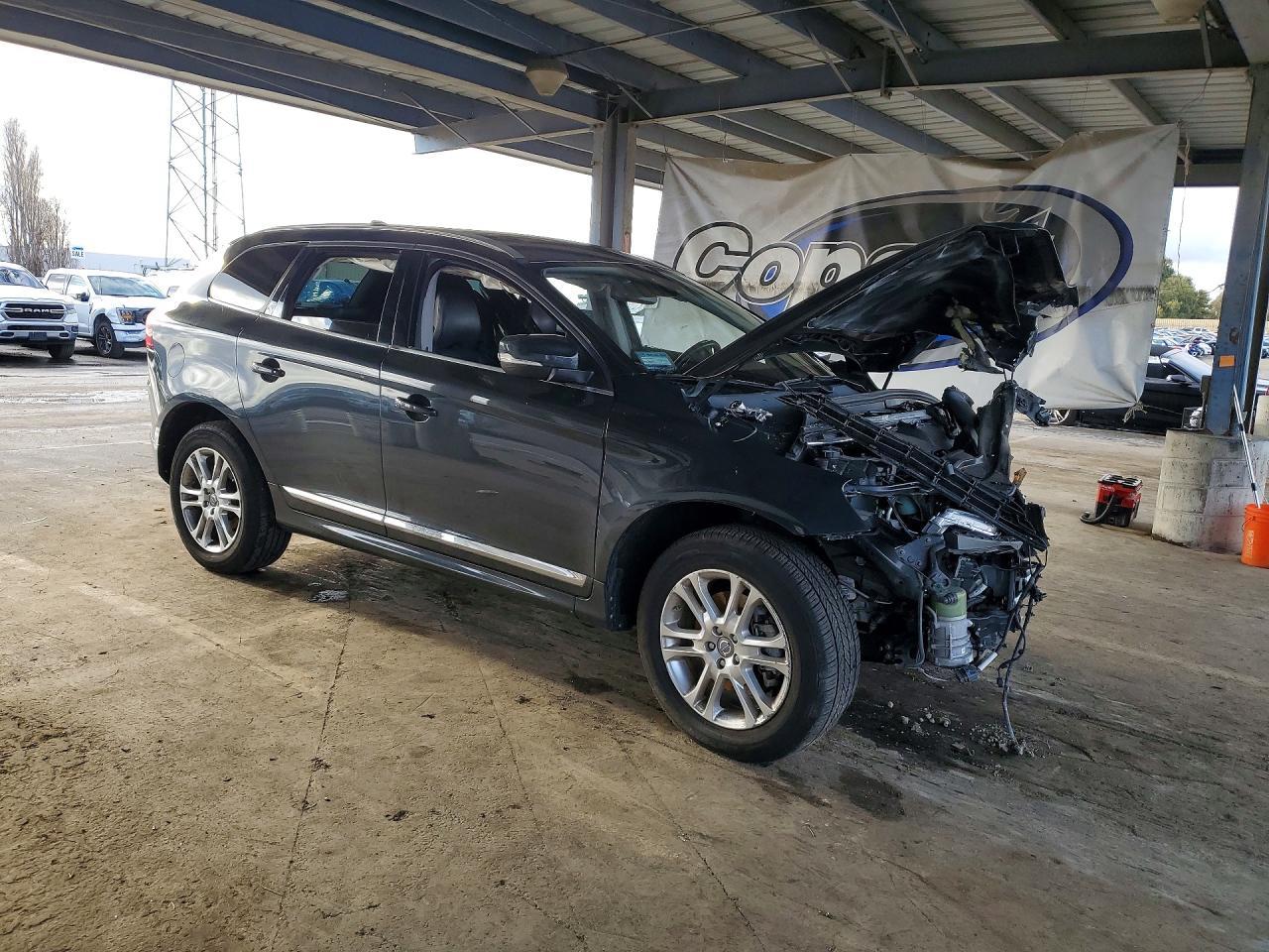 2014 VOLVO XC60