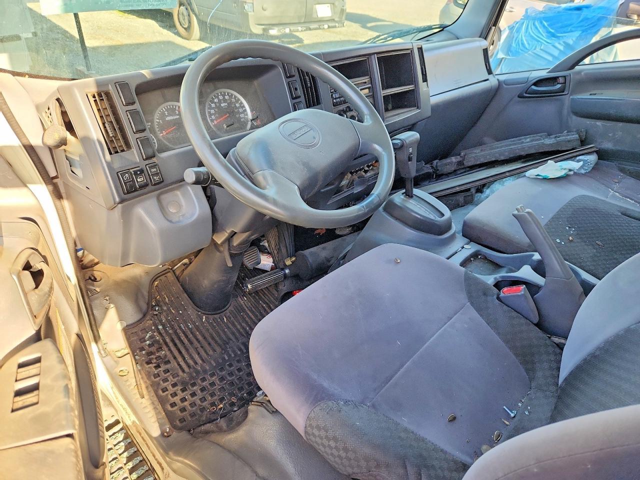 2014 ISUZU NRR