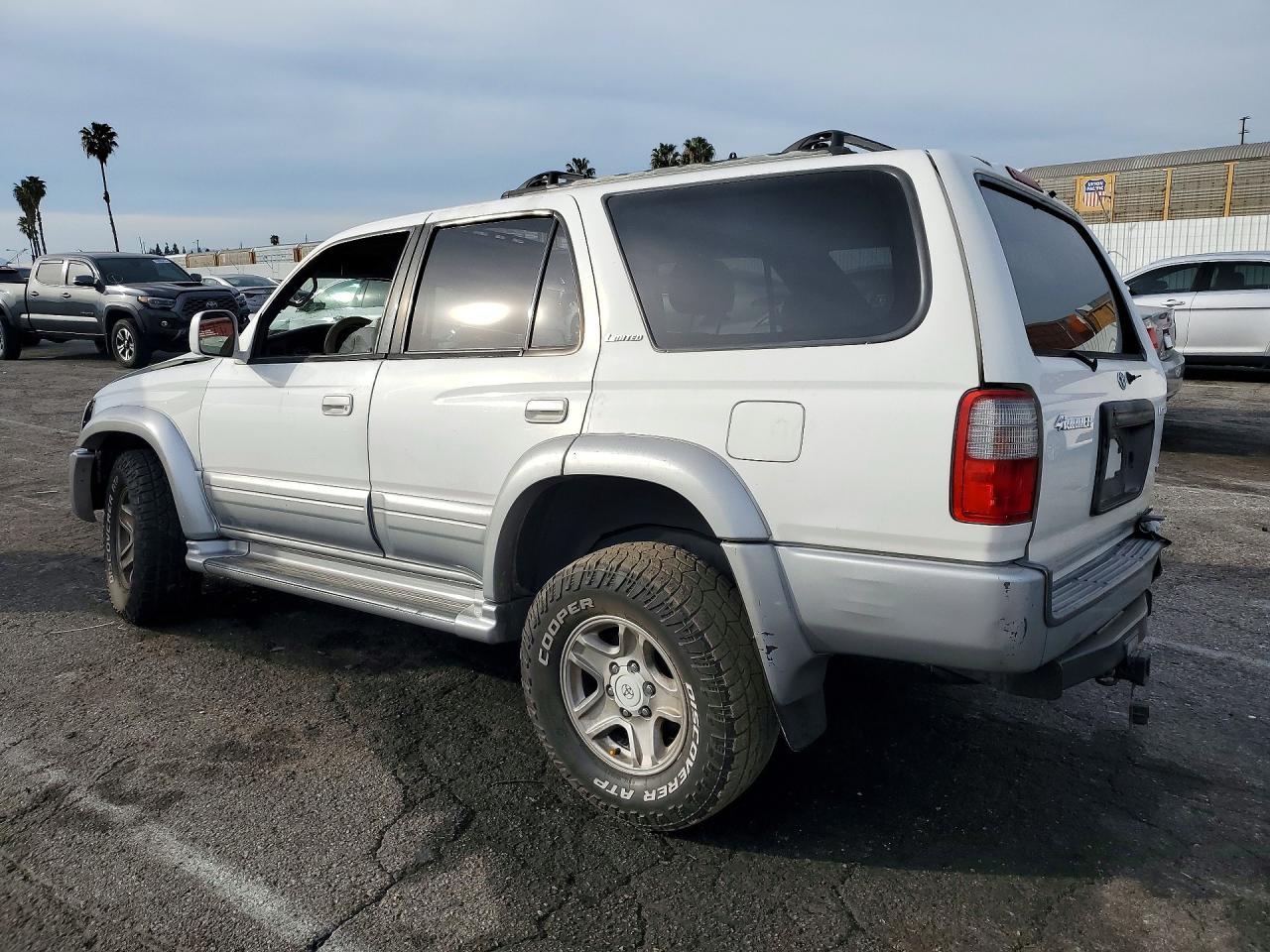 2000 TOYOTA 4Runner