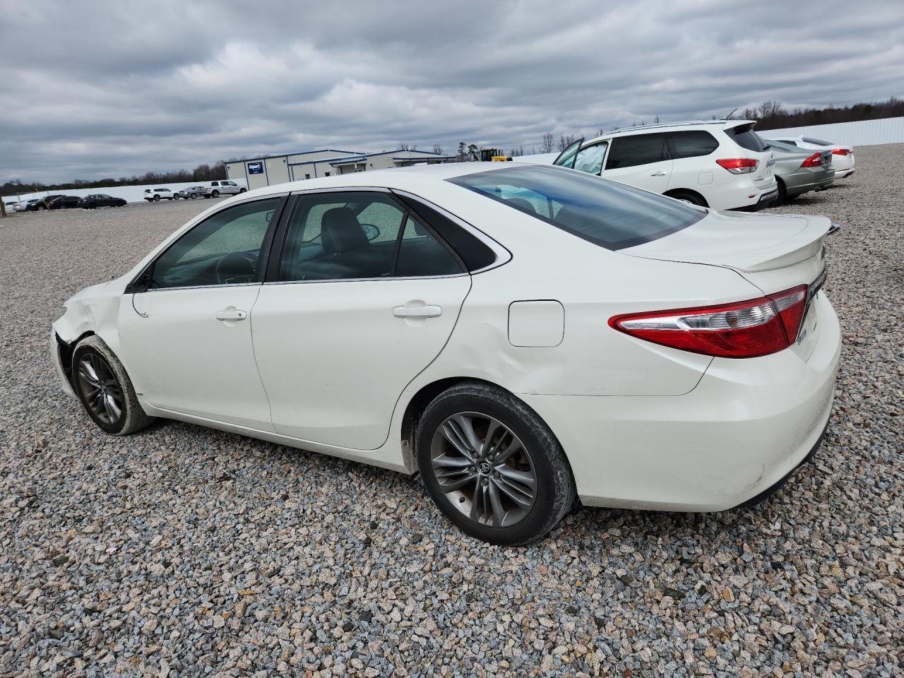 2015 TOYOTA CAMRY