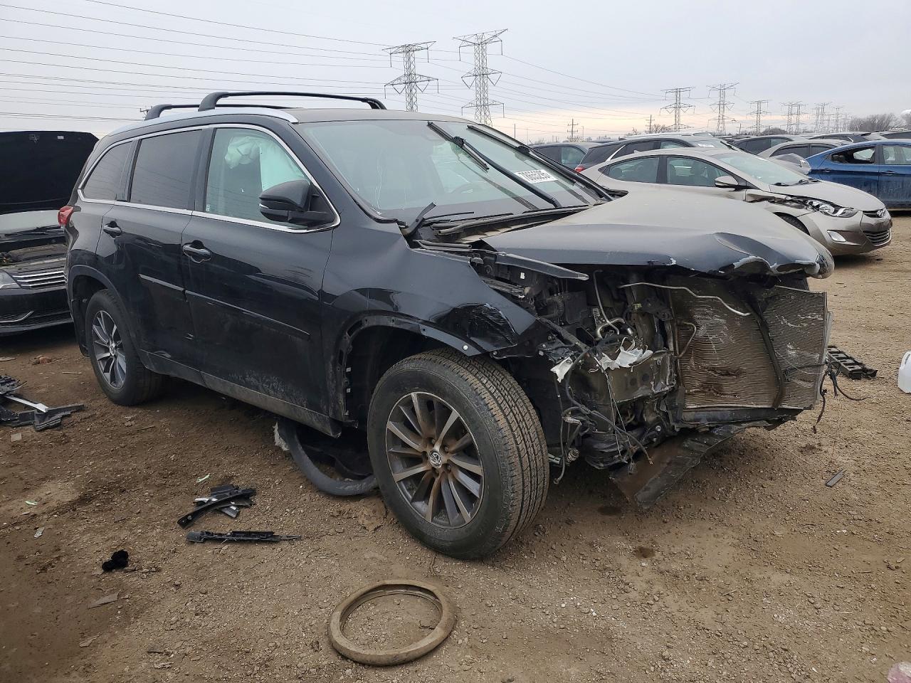 2019 TOYOTA HIGHLANDER