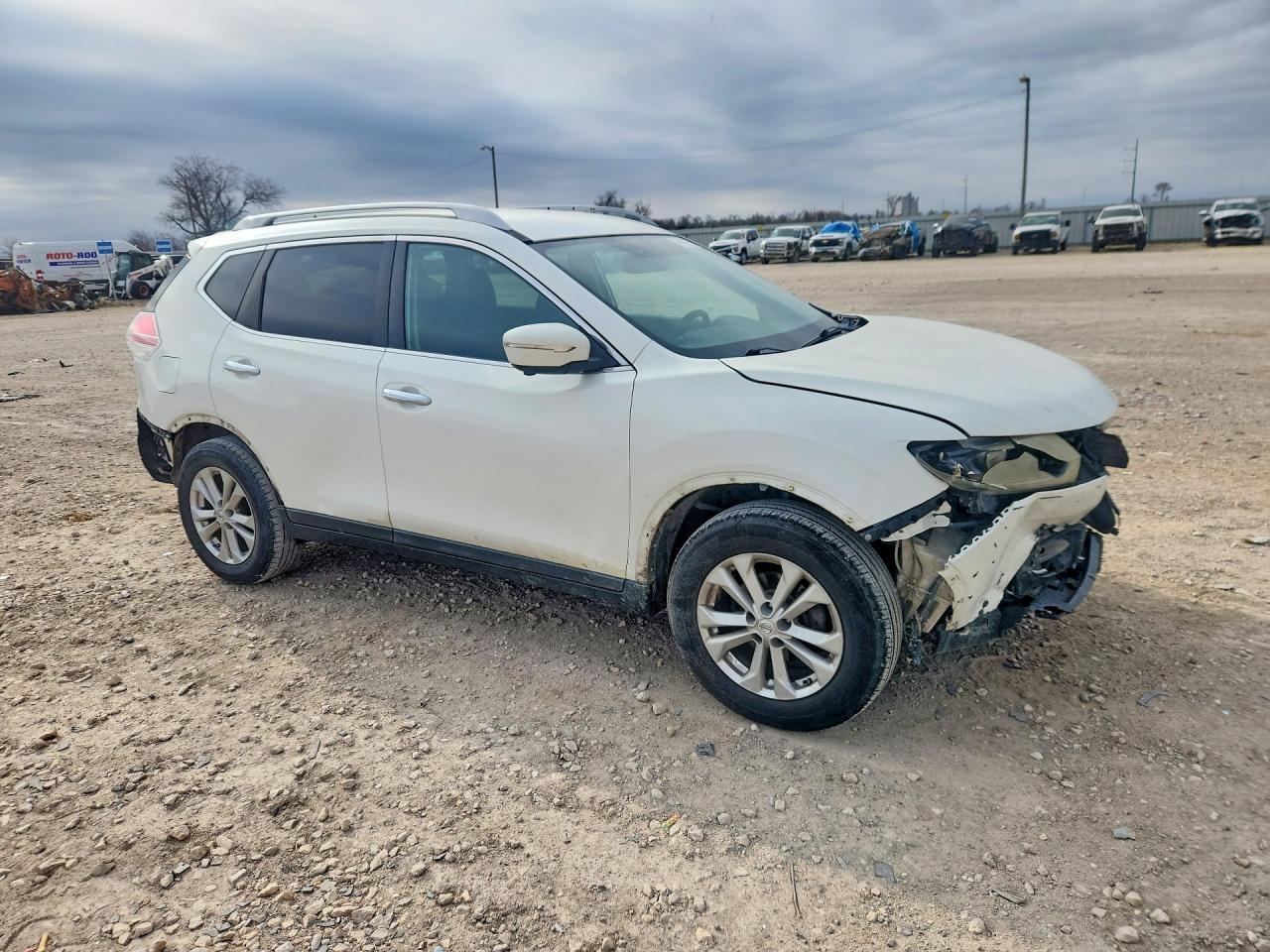 2014 NISSAN ROGUE
