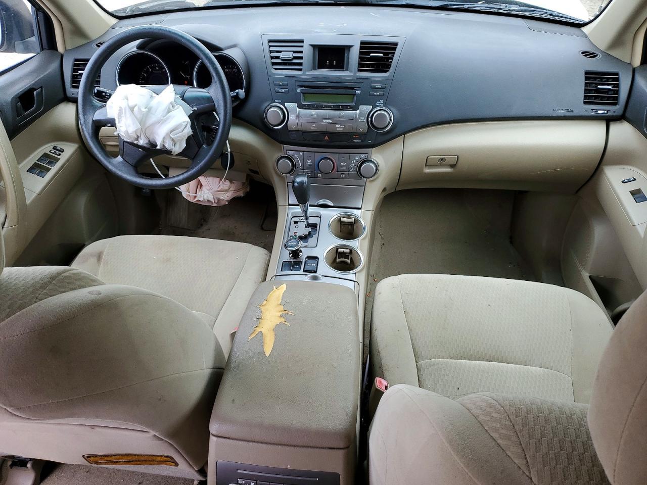 2010 TOYOTA HIGHLANDER