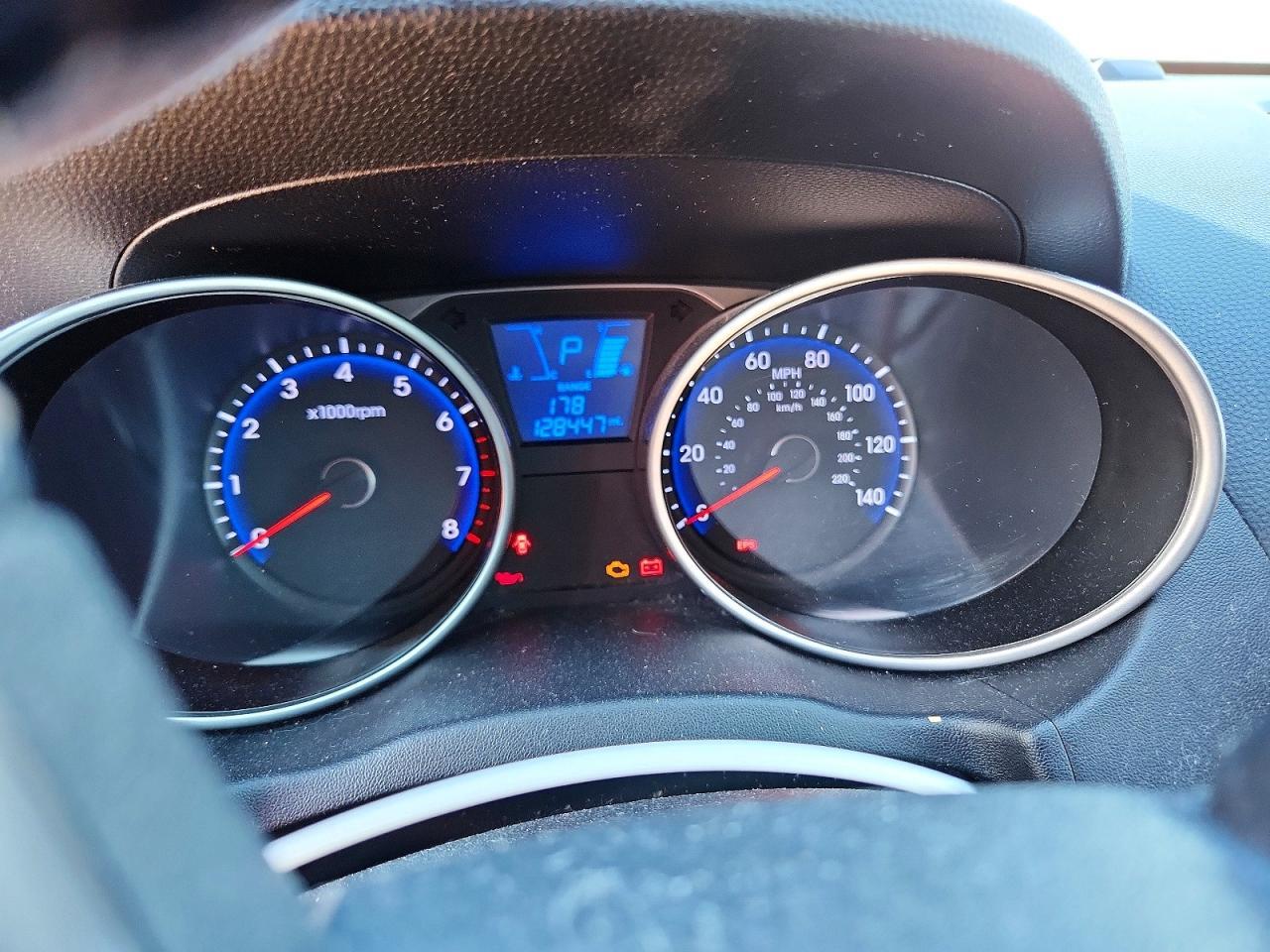 2010 HYUNDAI TUCSON