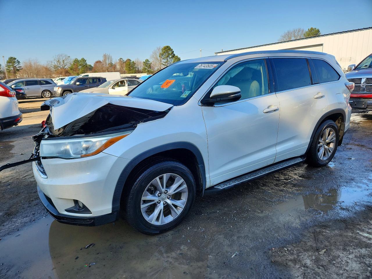 2015 TOYOTA HIGHLANDER