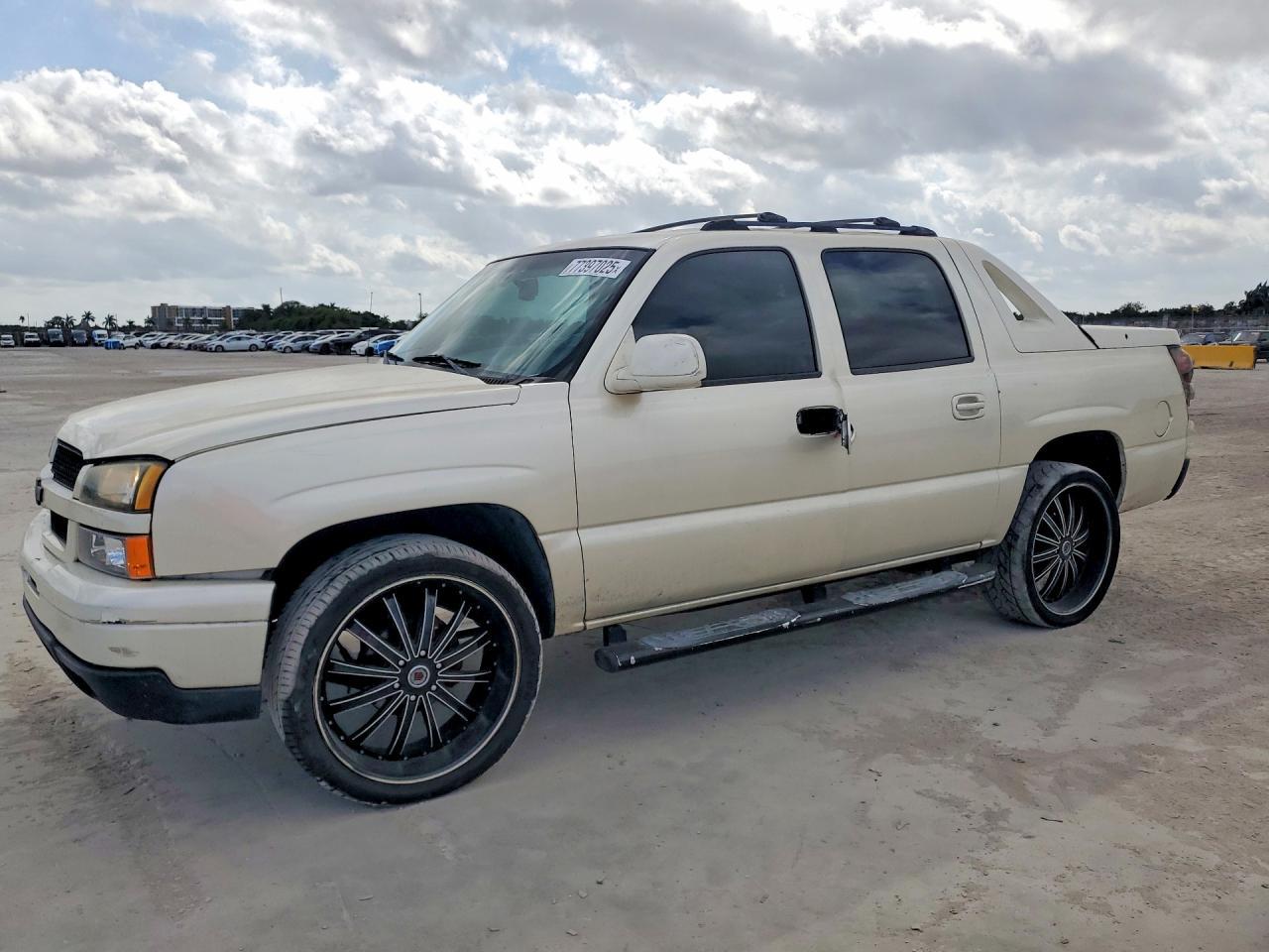 2004 CHEVROLET Avalanche
