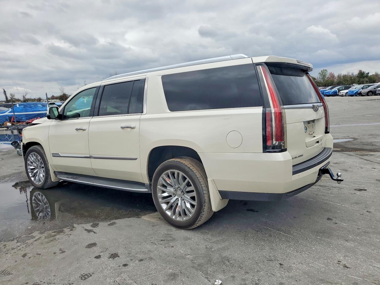 2015 CADILLAC Escalade ESV