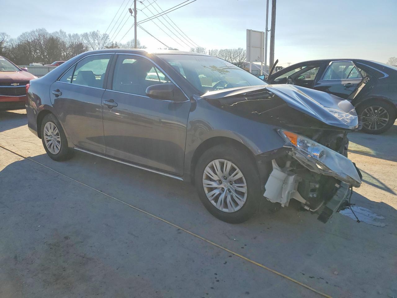 2013 TOYOTA CAMRY