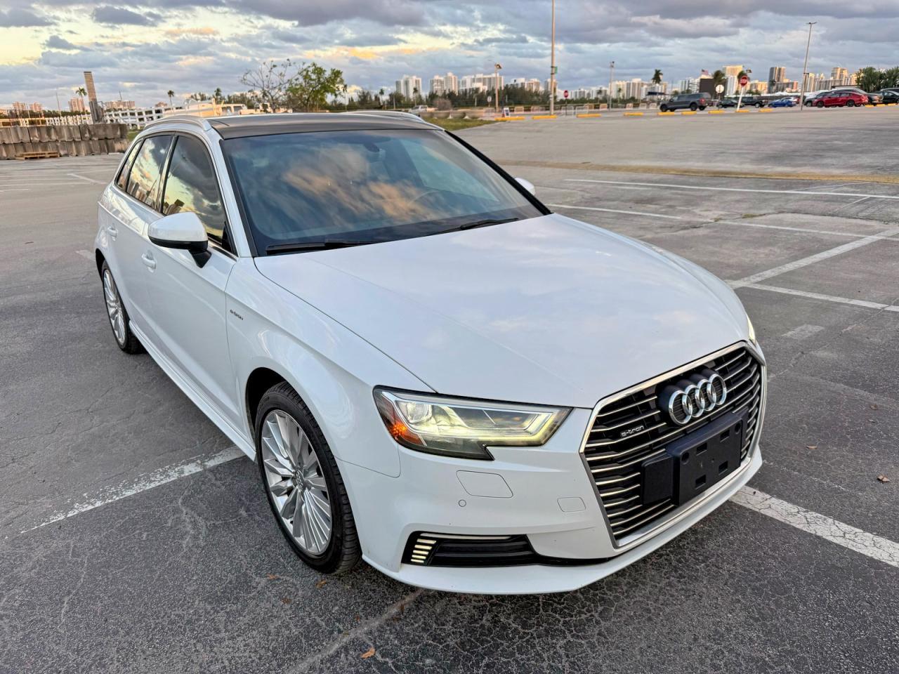 2018 AUDI A3 e-tron