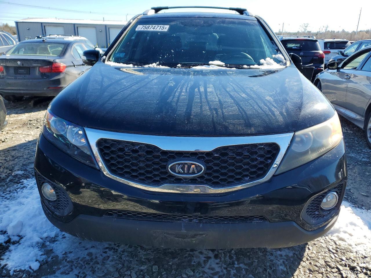 2011 KIA SORENTO