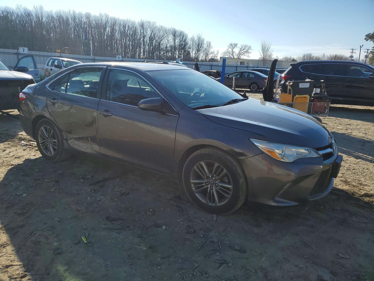 2017 TOYOTA CAMRY
