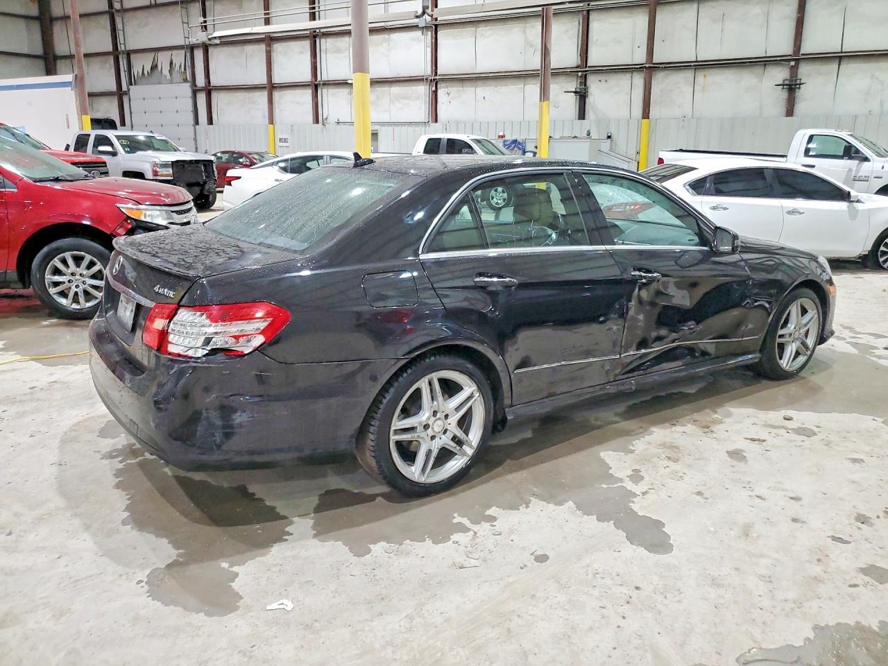 2013 MERCEDES-BENZ E-Class