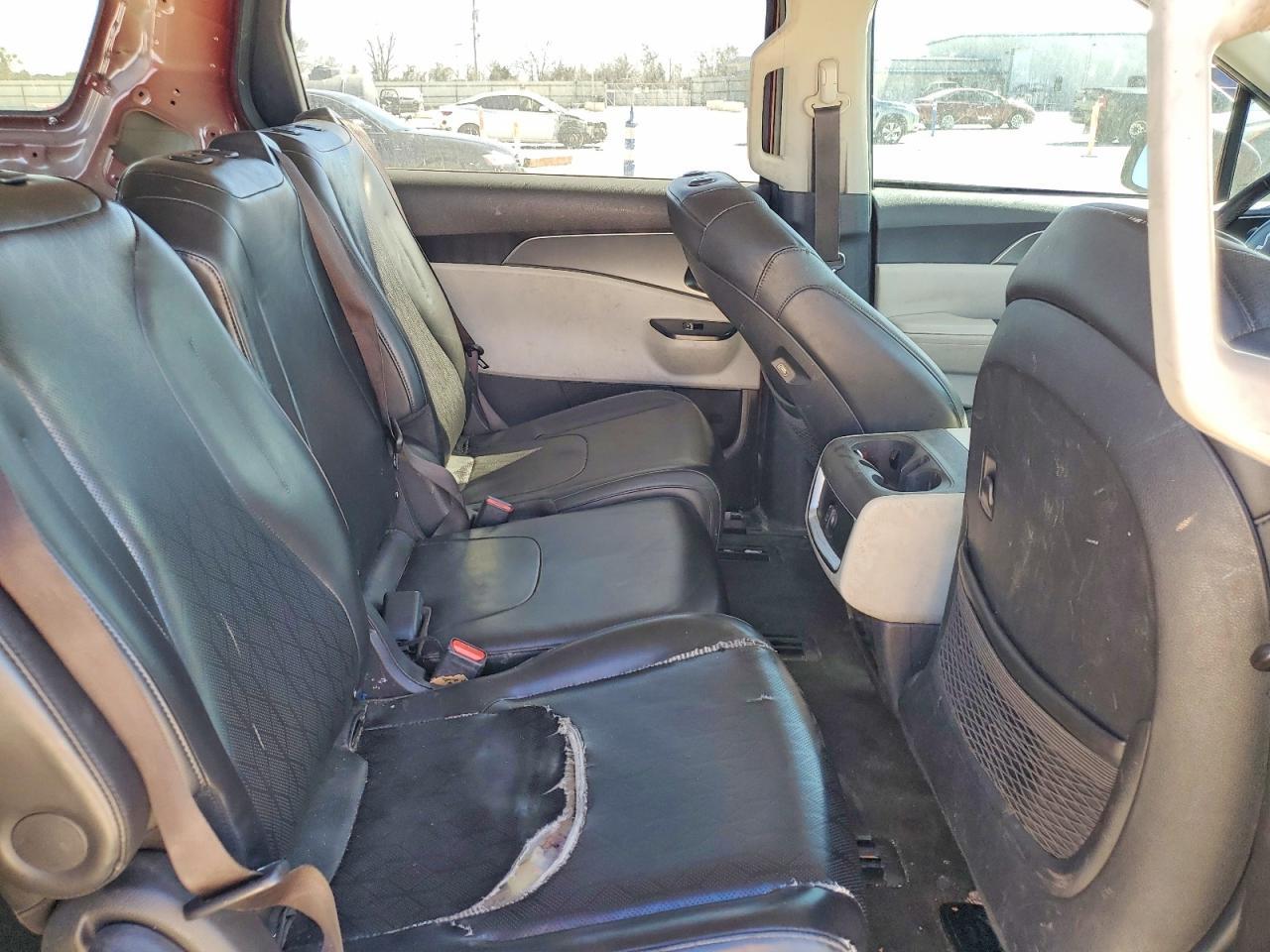 2022 KIA Carnival