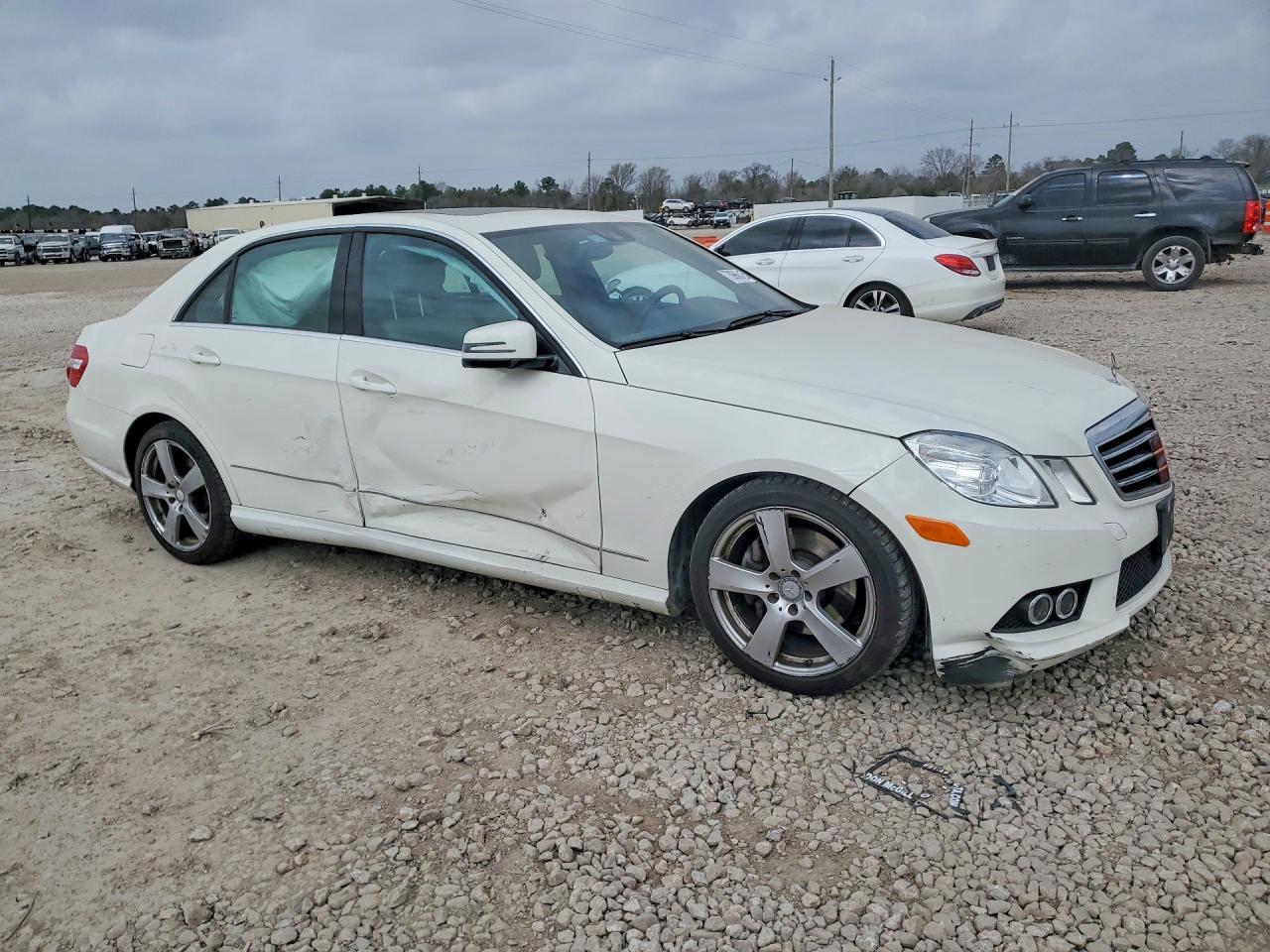 2010 MERCEDES-BENZ E-Class