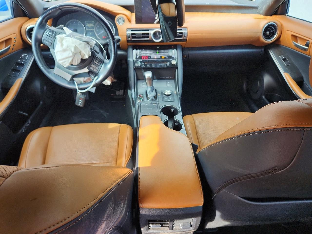 2022 LEXUS IS 300