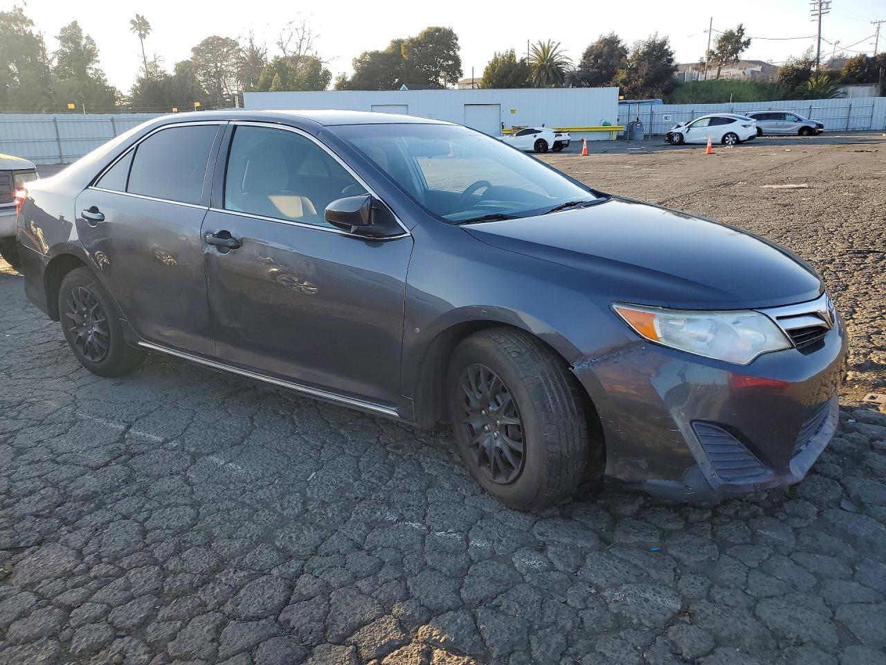 2012 TOYOTA CAMRY