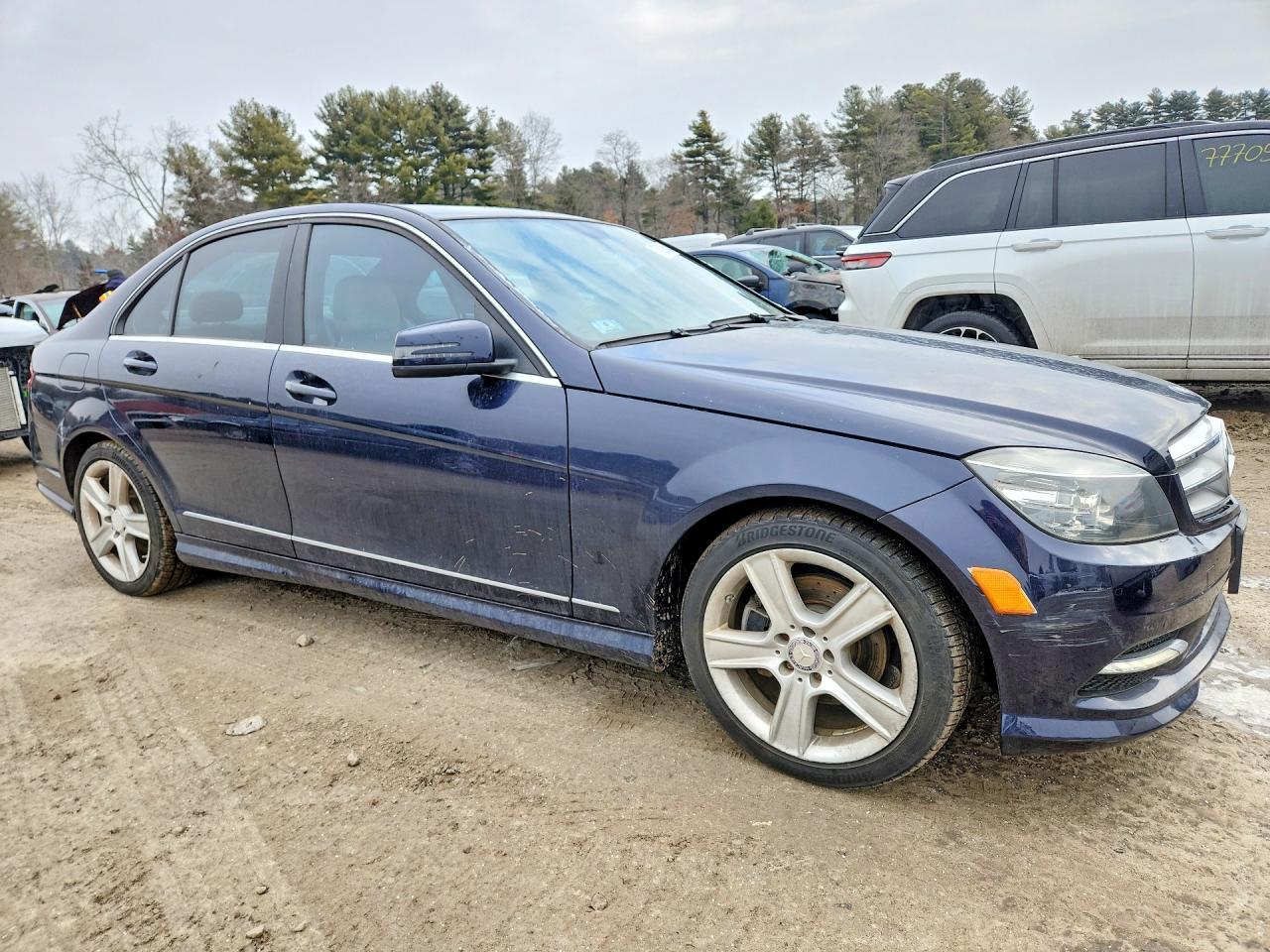2011 MERCEDES-BENZ C-CLASS