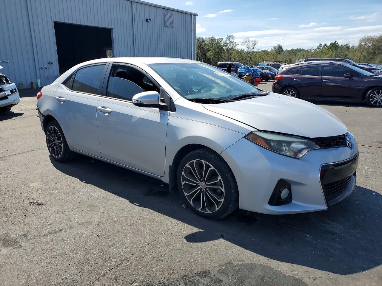 2016 TOYOTA COROLLA