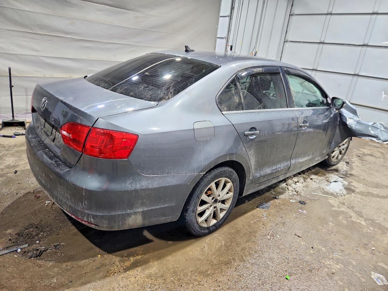2013 VOLKSWAGEN JETTA