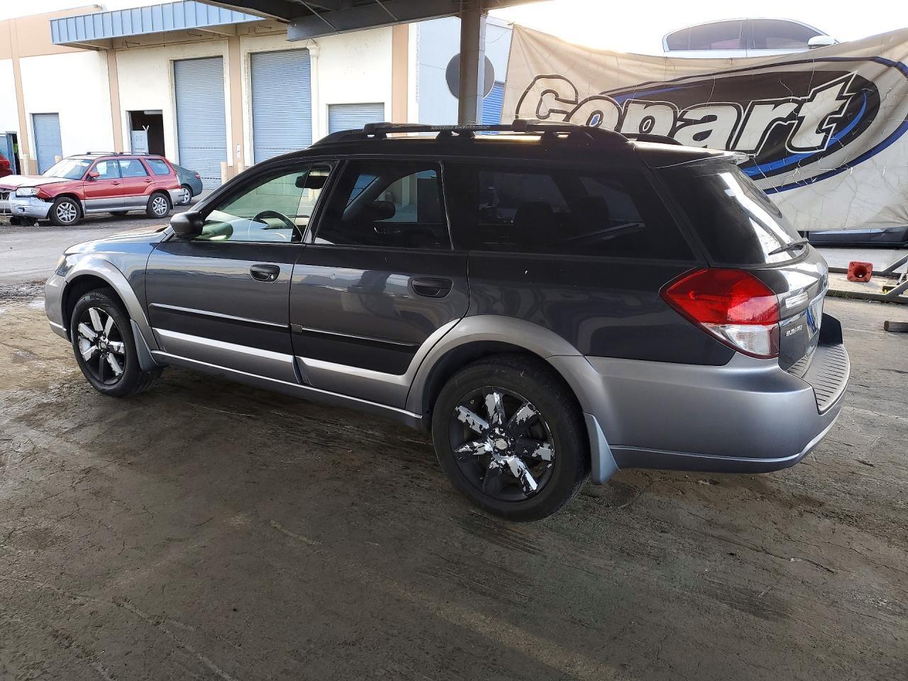 2009 SUBARU Outback
