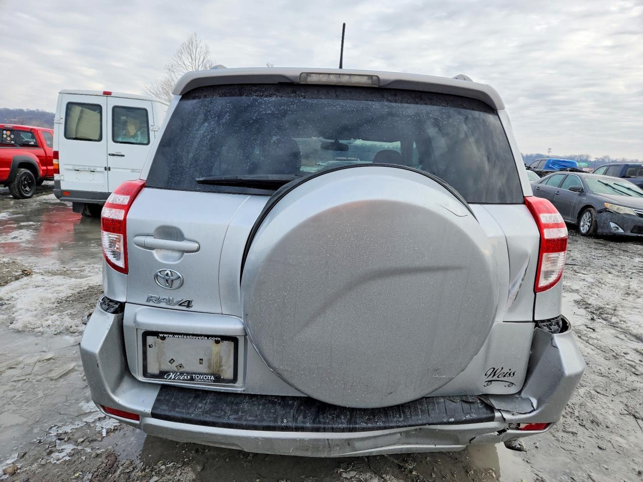 2011 TOYOTA RAV4