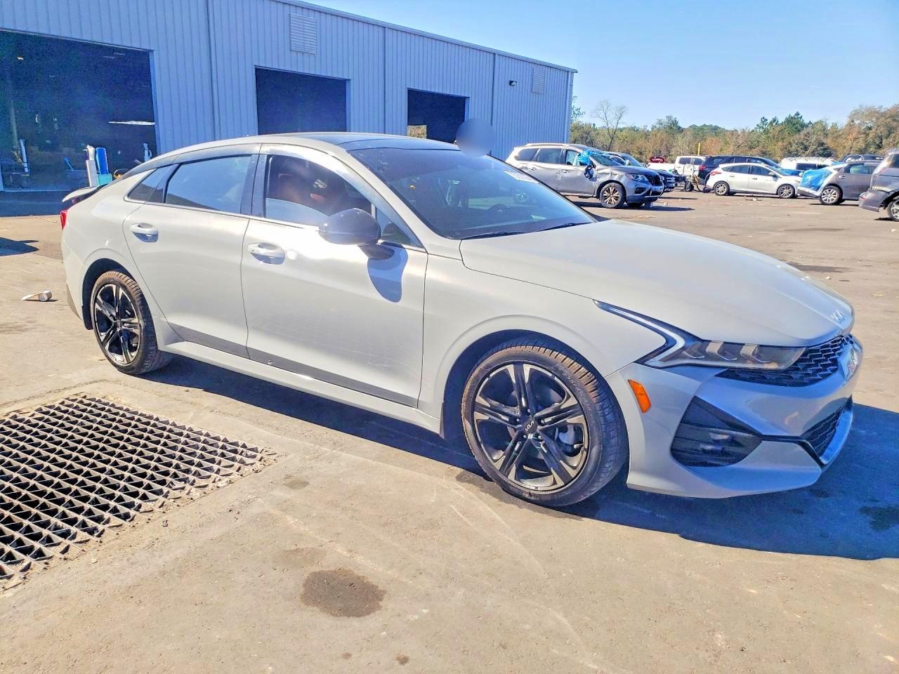 2023 KIA K5