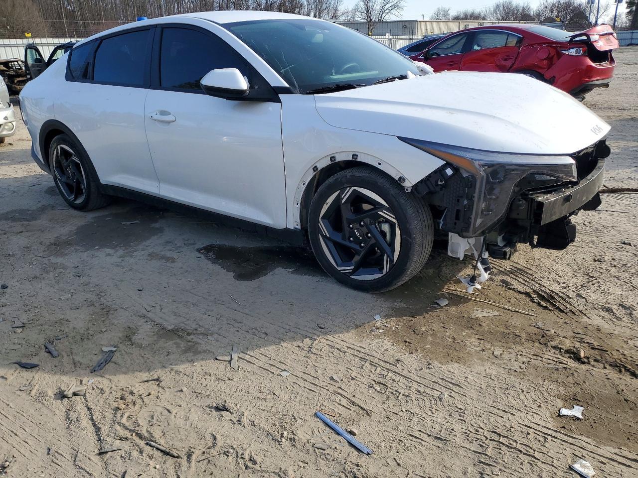 2025 KIA K4