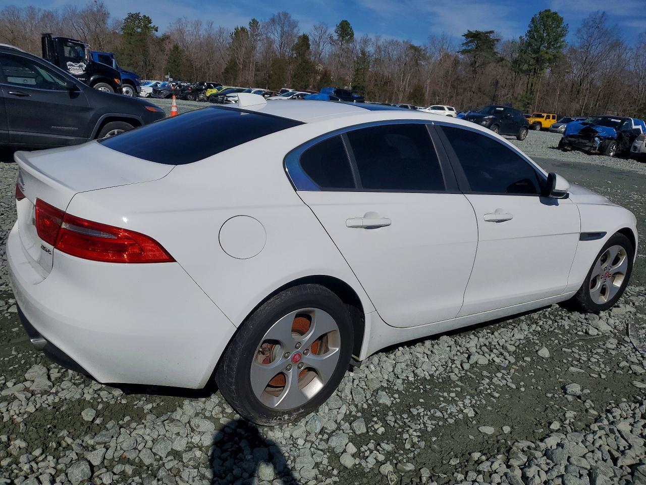 2017 JAGUAR XE