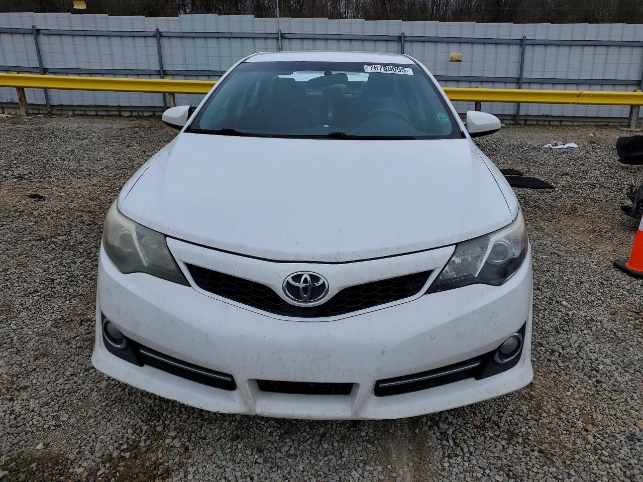 2014 TOYOTA CAMRY