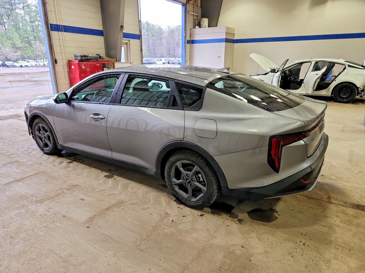 2025 KIA K4