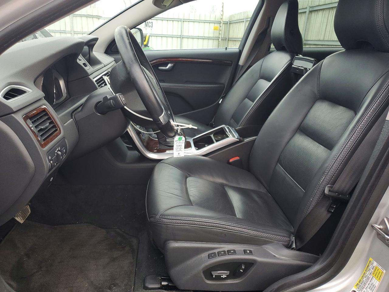 2014 VOLVO XC70