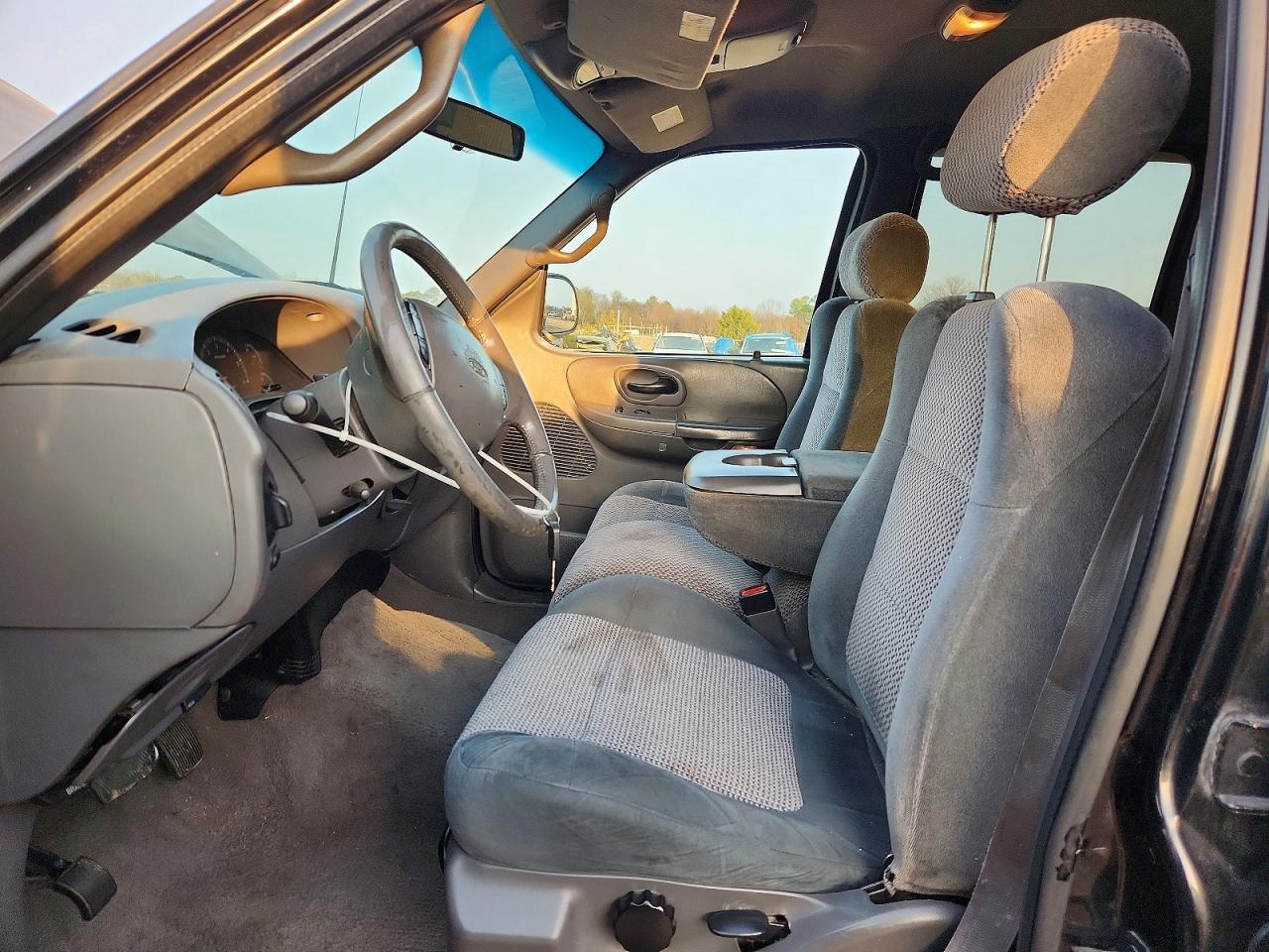 2001 FORD F-150