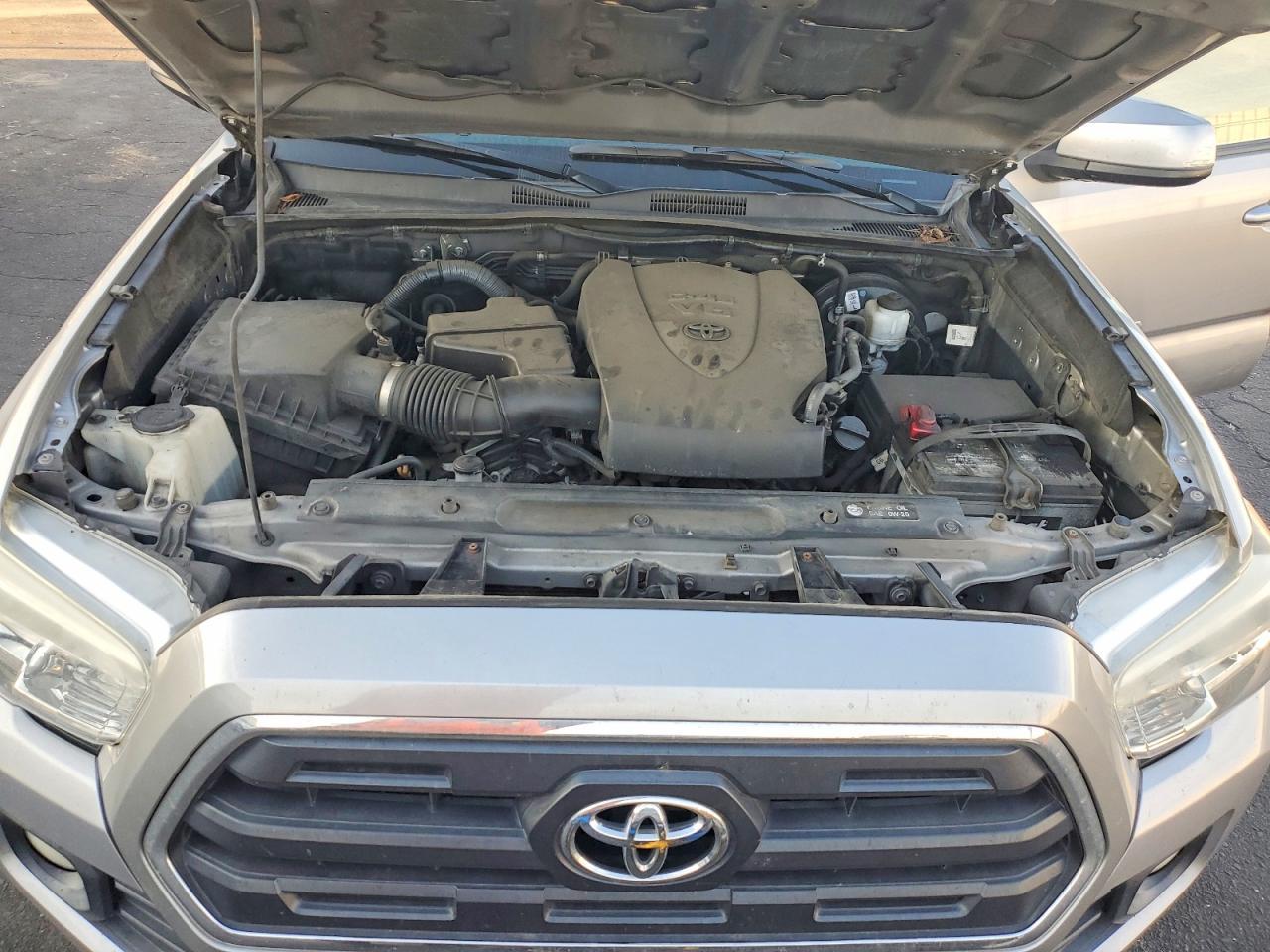 2016 TOYOTA TACOMA