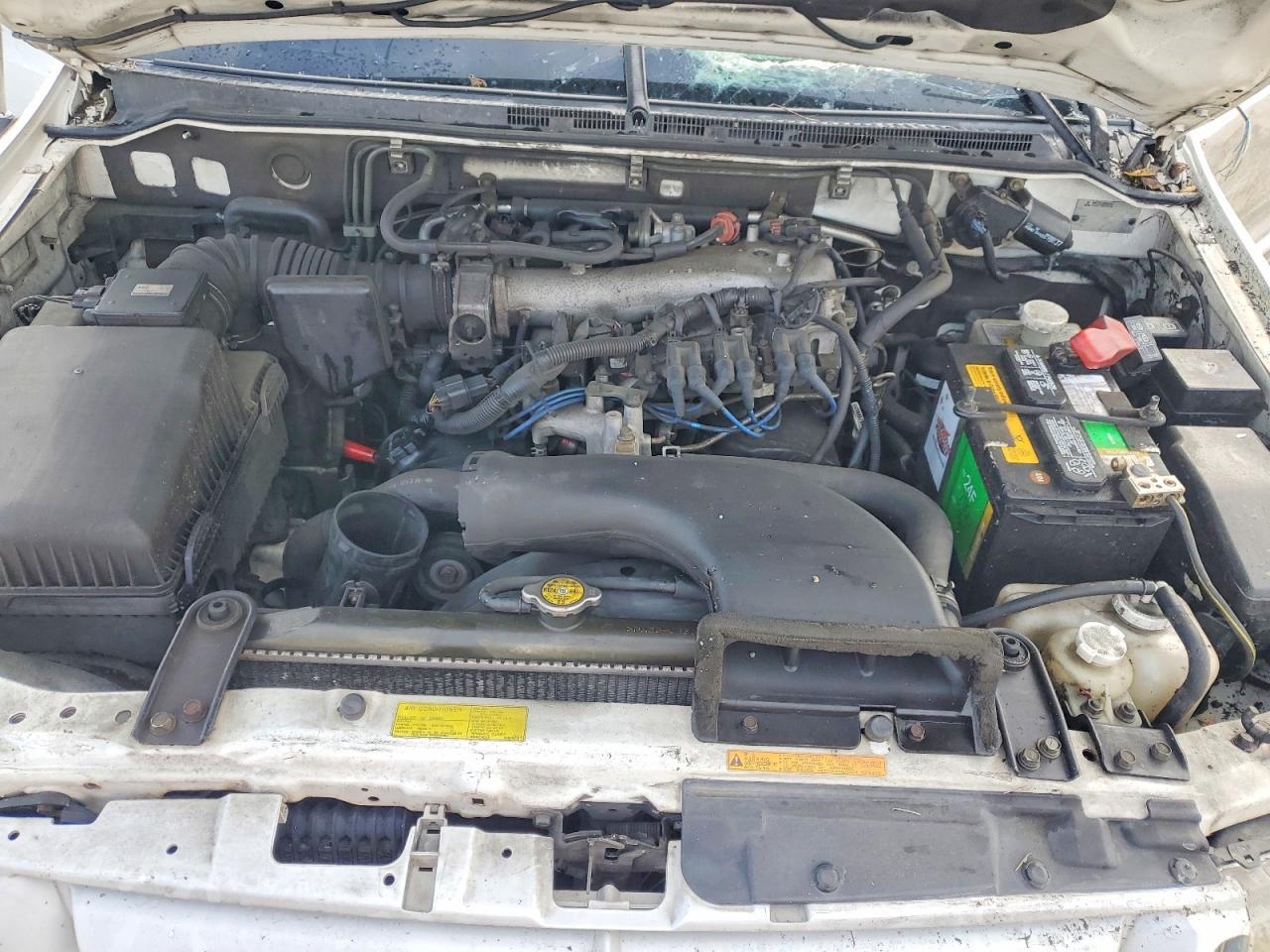 2002 MITSUBISHI Montero
