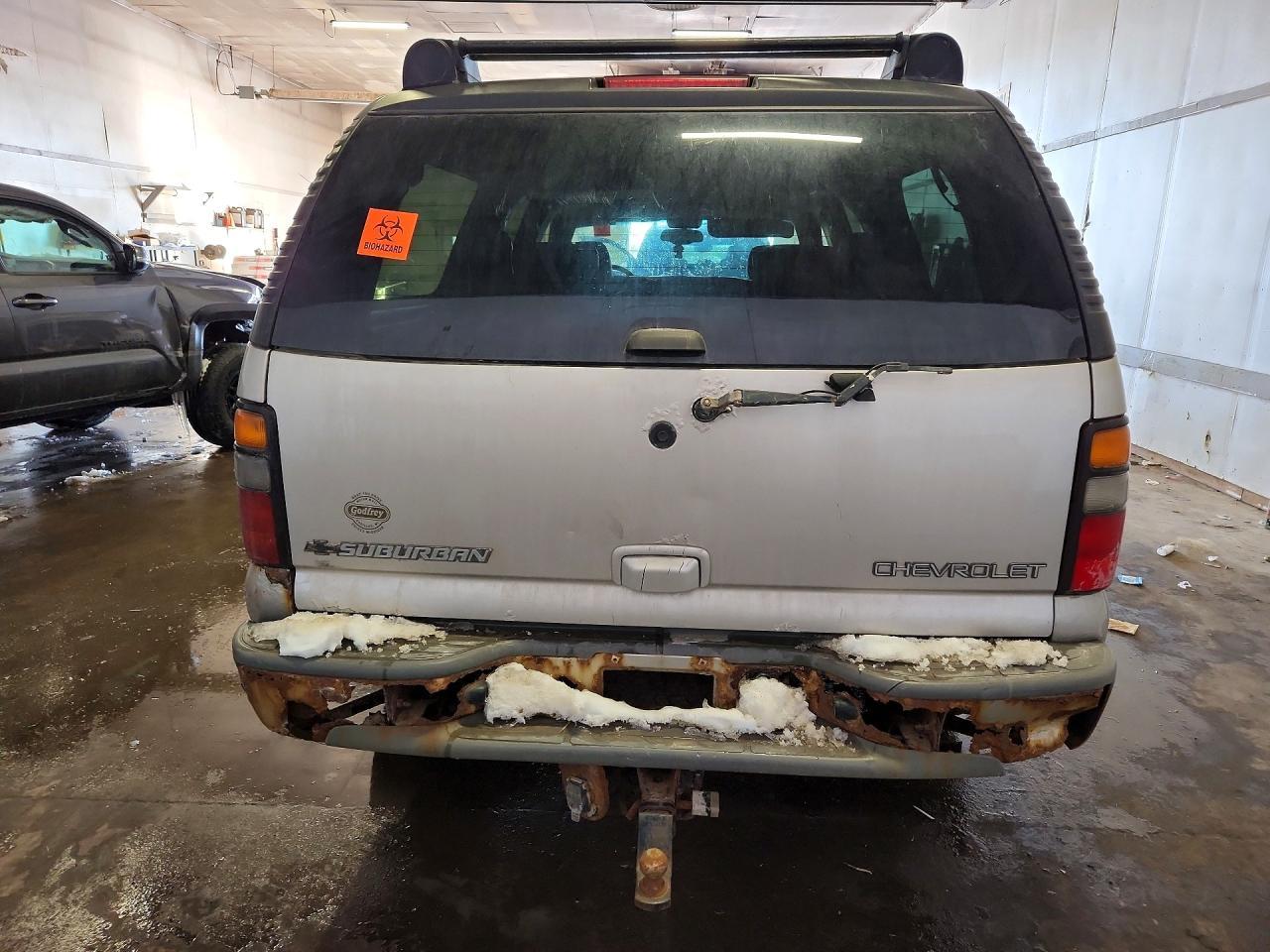 2005 CHEVROLET Suburban