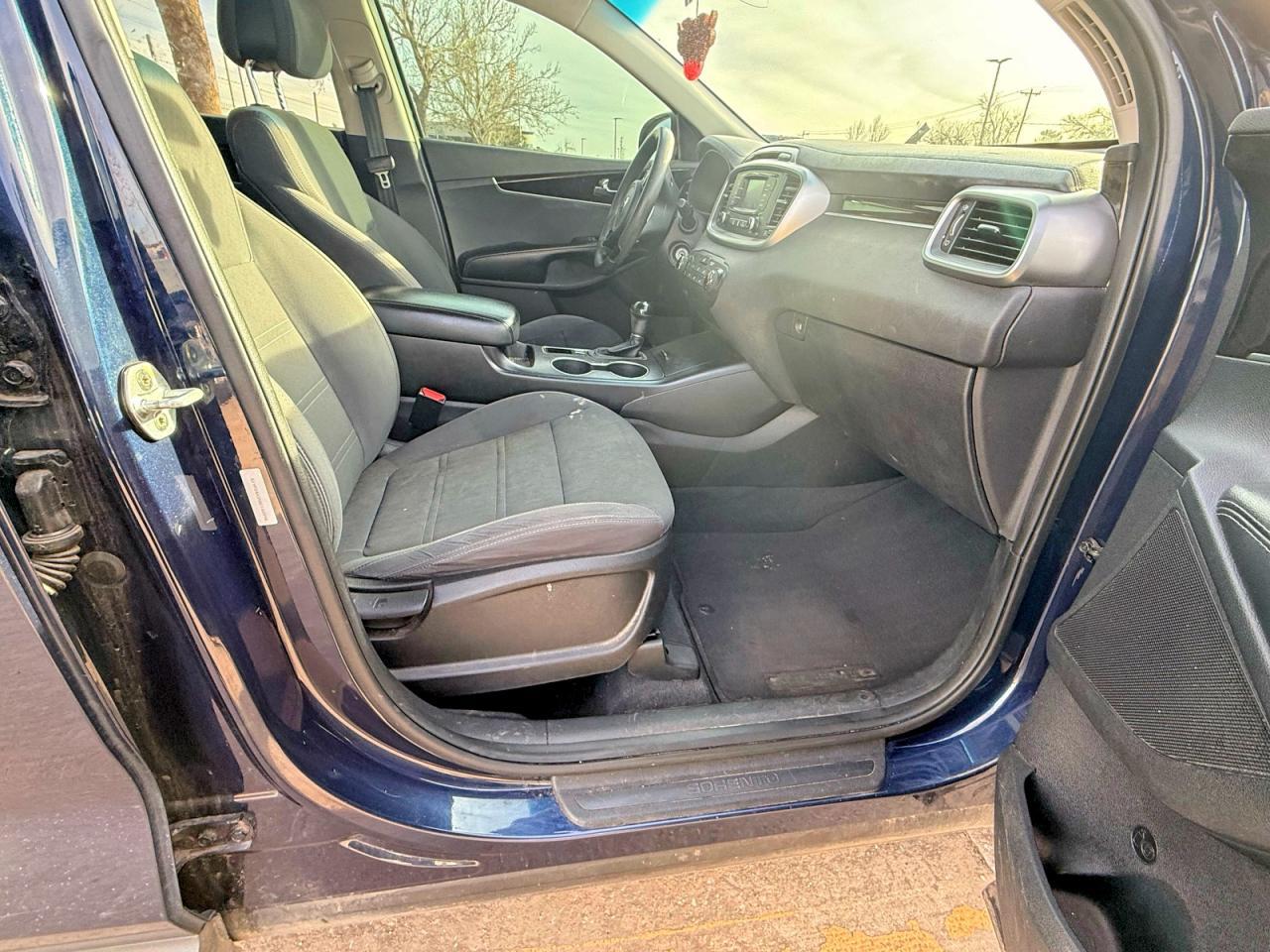 2016 KIA SORENTO
