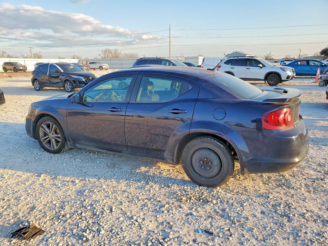 2014 DODGE Avenger