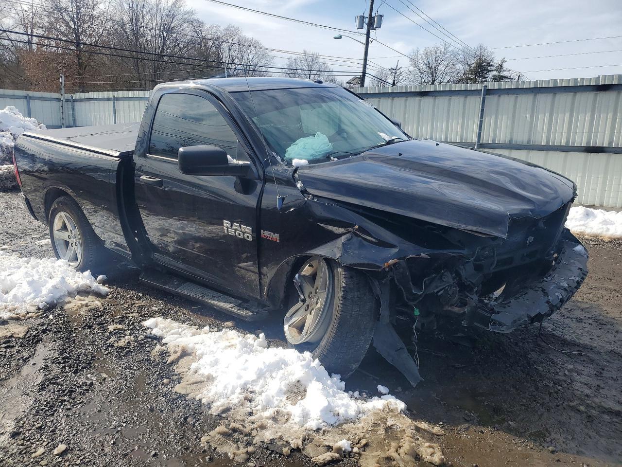 2014 RAM 1500 ST
