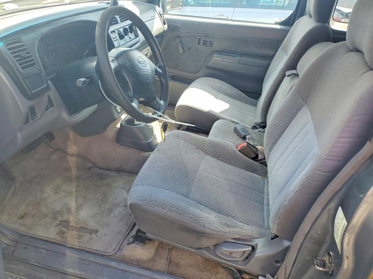 2000 NISSAN Frontier