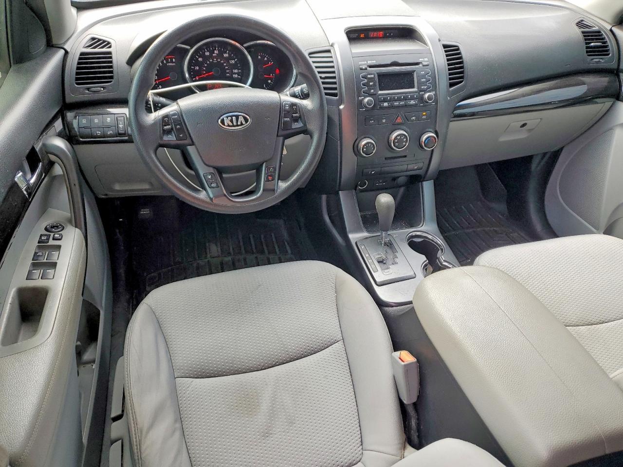 2011 KIA SORENTO