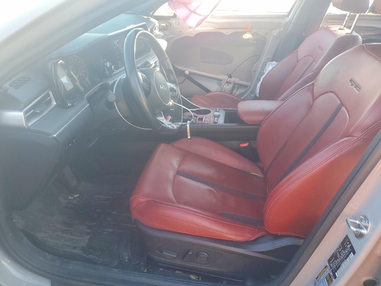 2022 KIA K5